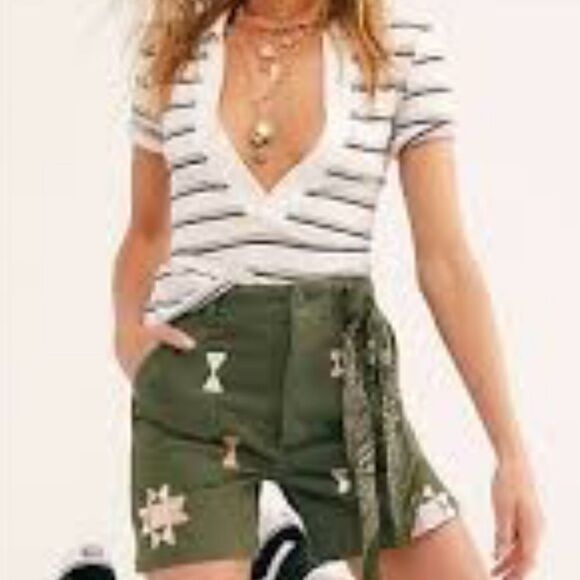 NEW FREE PEOPLE Donna Striped Tee Top Short Sleeves in Ivory Color.Size XS - Picture 9 of 9